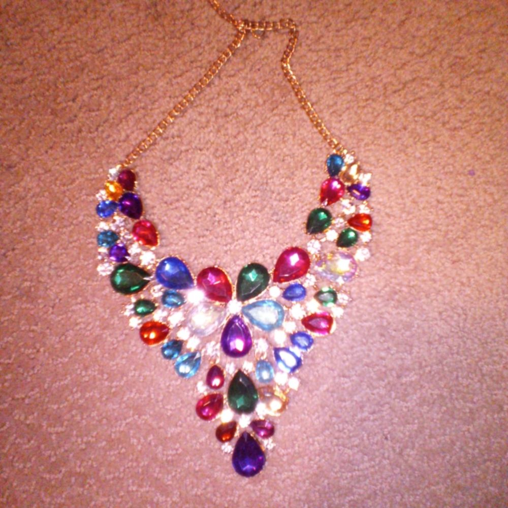 Necklace - Picture 2 of 4